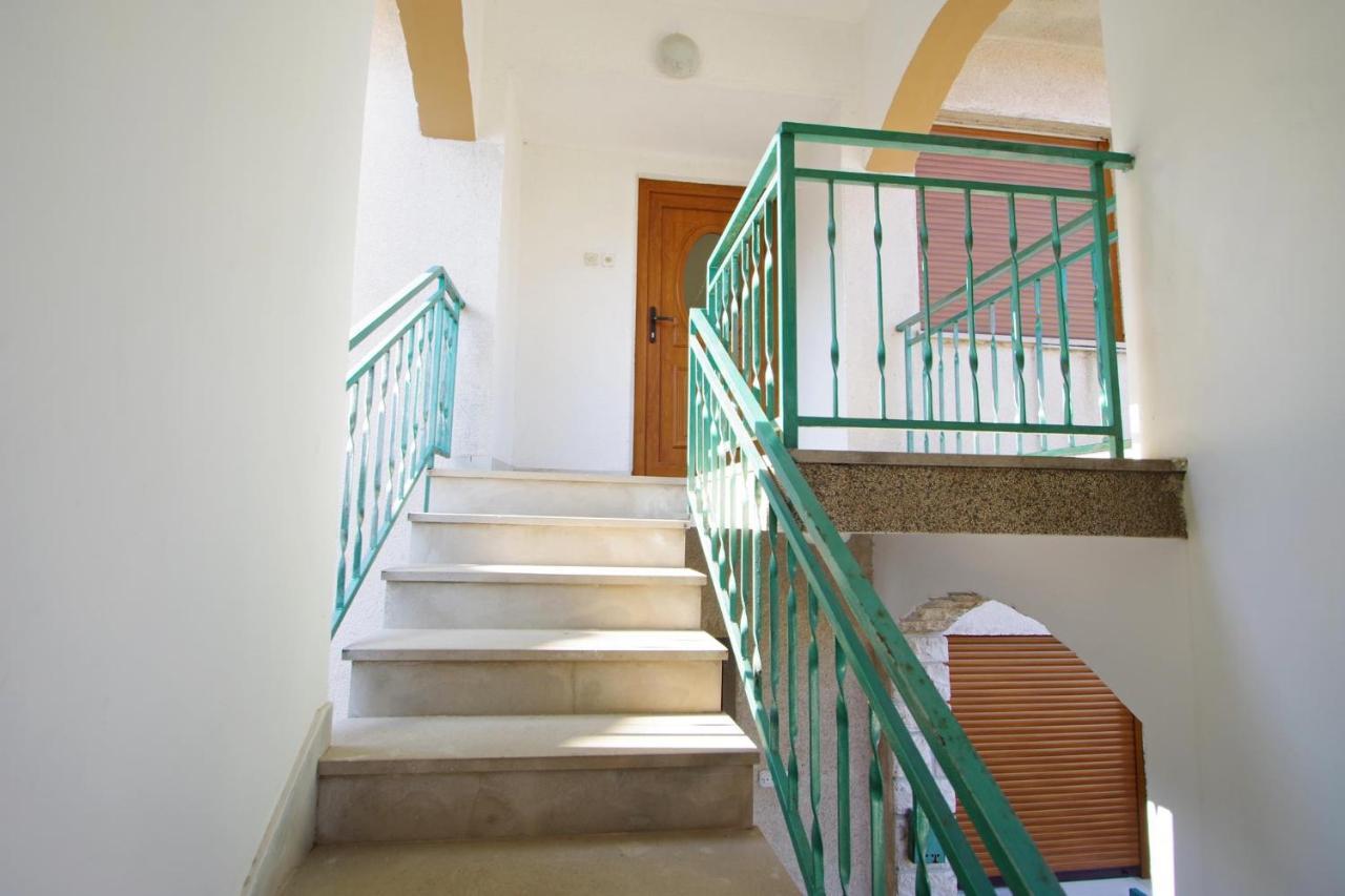 Apartment Gortanova 6+2 *